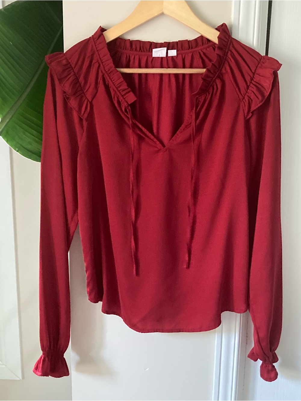 GAP Candy Apple Red Ruffle Tie-Neck Long Sleeve Blouse